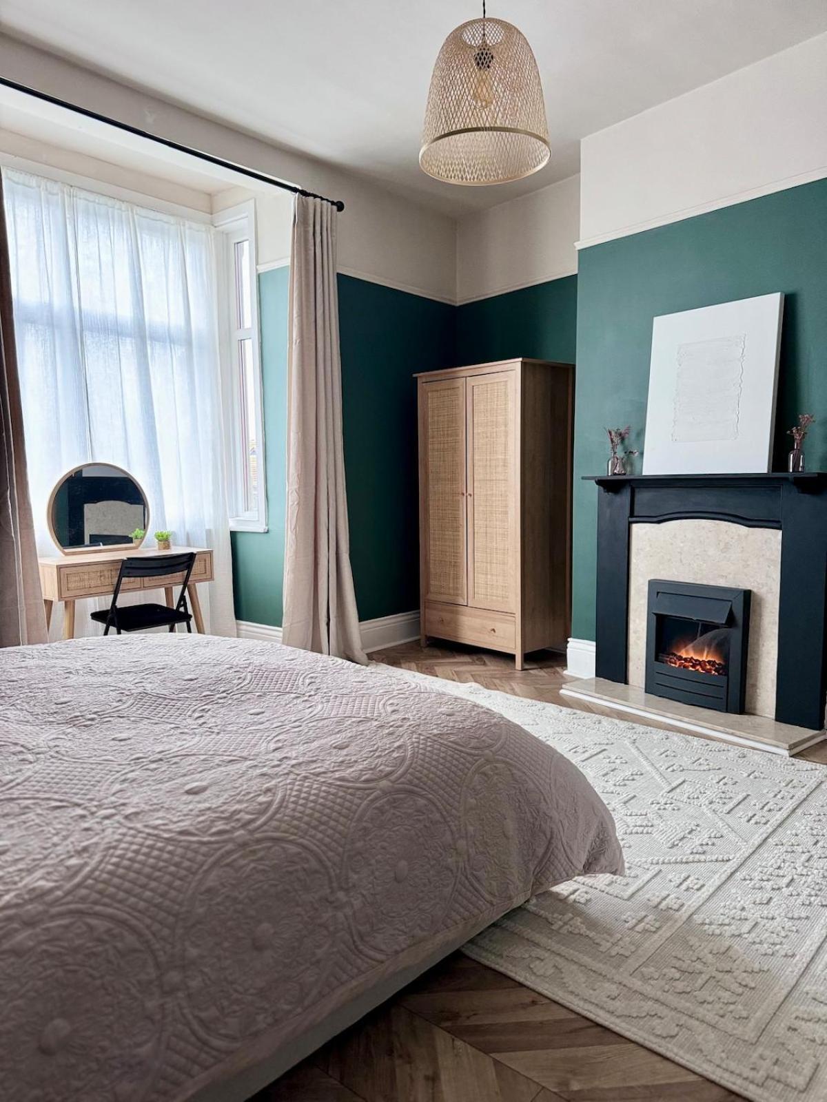 Boho Bay Seaside Escape * Cullercoats